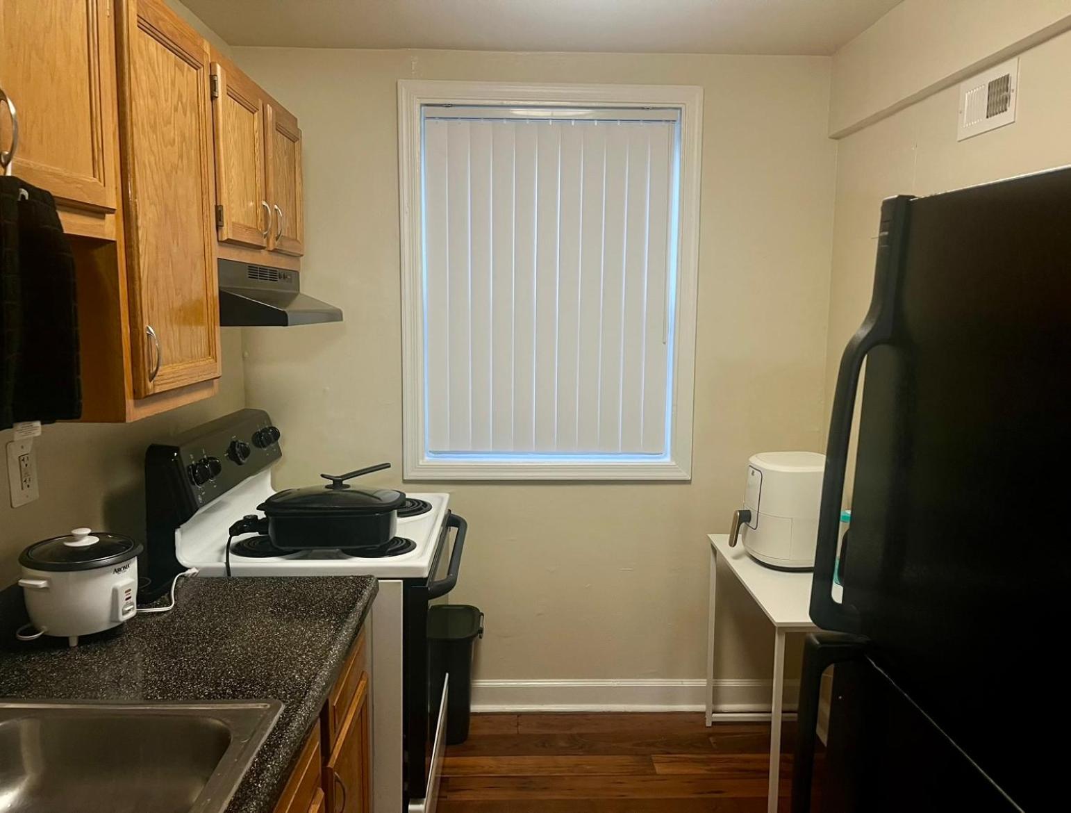 Incredible Find Near Washington Dc - 1 Private Room In Shared Apartment Ландовер Экстерьер фото